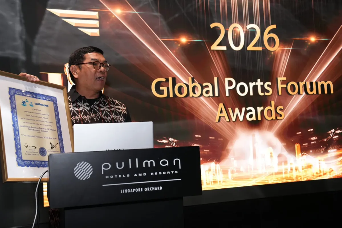 Terminal Teluk Lamong Raih Dua Penghargaan Internasional, Petikemas Global Tumbuh 78,69 Persen